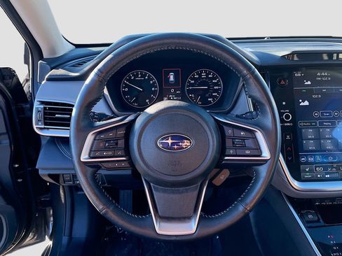 Used 2023 Subaru Outback Limited AWD/4WD image 11