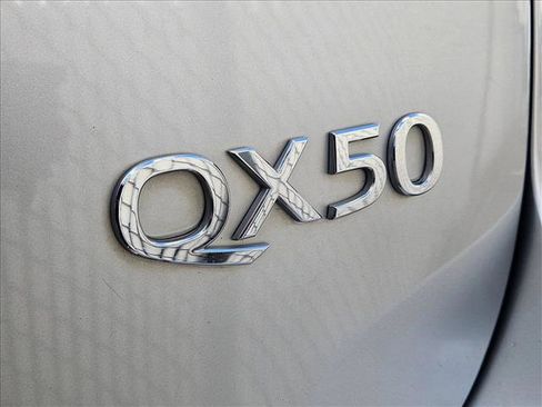 Used 2017 INFINITI QX50 2WD w/ Premium Plus Package image 15