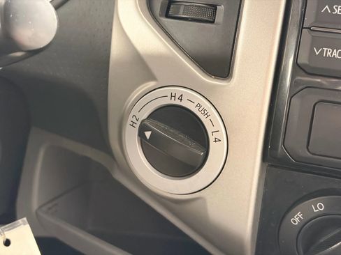 Used 2013 Toyota Tacoma 4x4 Double Cab w/ SR5 Pkg image 27