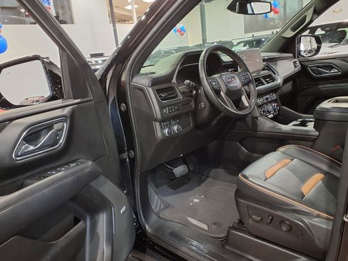 Used 2024 GMC Yukon AT4 AWD/4WD image 14