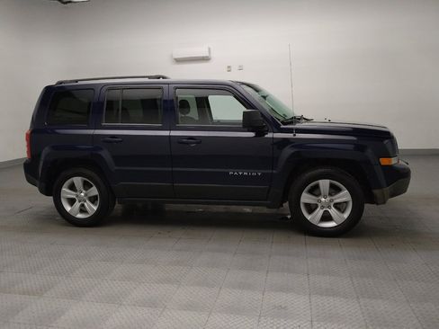 Used 2015 Jeep Patriot Latitude image 11