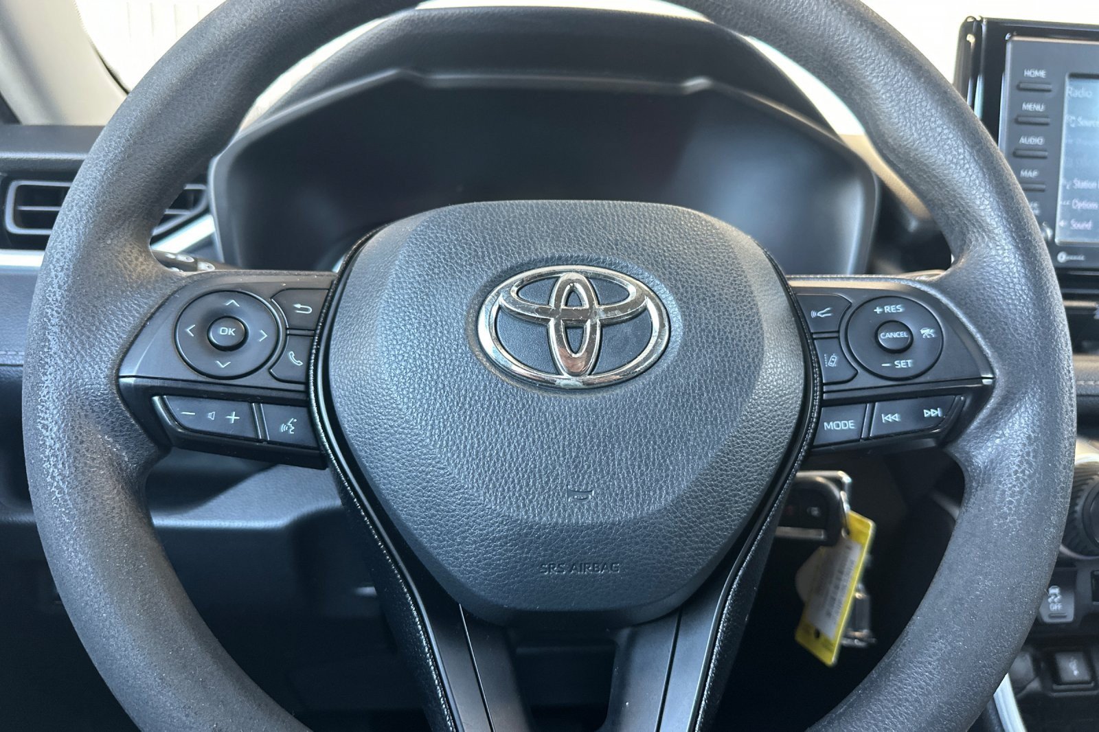 Used 2021 Toyota RAV4 LE w/ Carpet Mat Package (TMS) FWD image 21