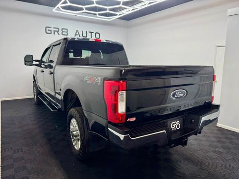 Used 2019 Ford F250 XLT w/ Snow Plow Prep Package AWD/4WD image 5