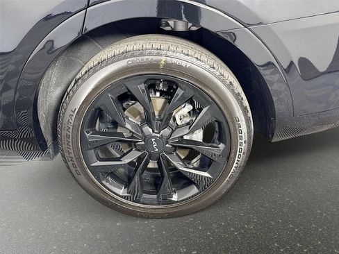 Certified 2023 Kia Sorento SX image 33