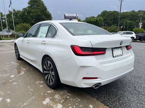 Used 2026 BMW 330i Sedan w/ Premium Package RWD image 6