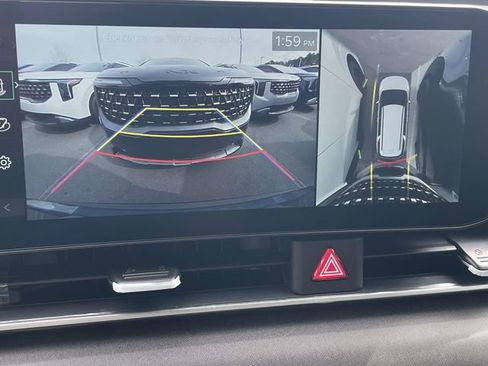New 2026 Kia Carnival SX FWD image 5