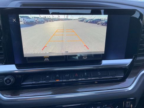 Used 2022 Chevrolet Silverado 1500 LT Trail Boss w/ LPO, Dark Essentials Package image 43