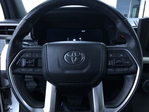 Used 2024 Toyota Tacoma TRD Off-Road image 19