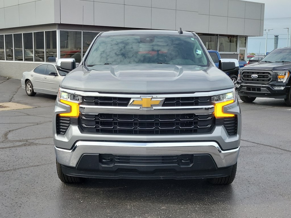 Used 2026 Chevrolet Silverado 1500 LT w/ Protection Package AWD/4WD image 2