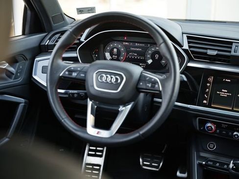 Used 2025 Audi Q3 2.0T Premium Plus w/ Premium Plus Package AWD/4WD image 27