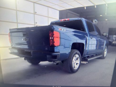 Used 2018 Chevrolet Silverado 1500 LT w/ All Star Edition image 2