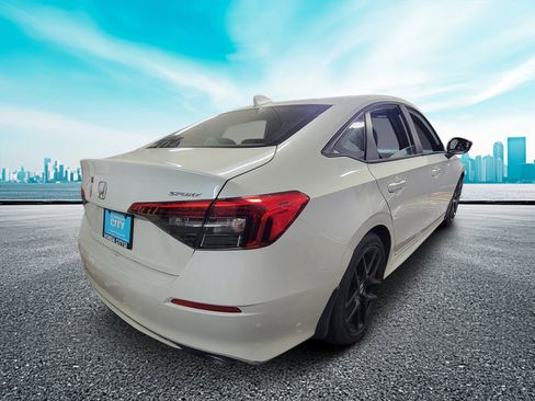 Used 2024 Honda Civic Sport image 4