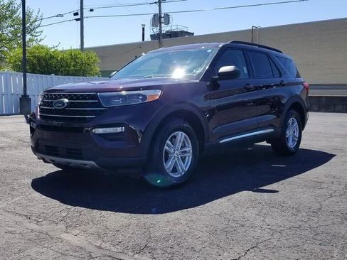 Certified 2023 Ford Explorer XLT w/ Equipment Group 202A AWD/4WD image 8