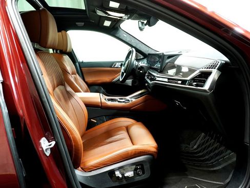 Used 2024 BMW X6 M60i AWD/4WD image 12