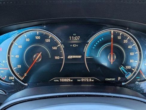 Used 2018 BMW 530e xDrive image 11