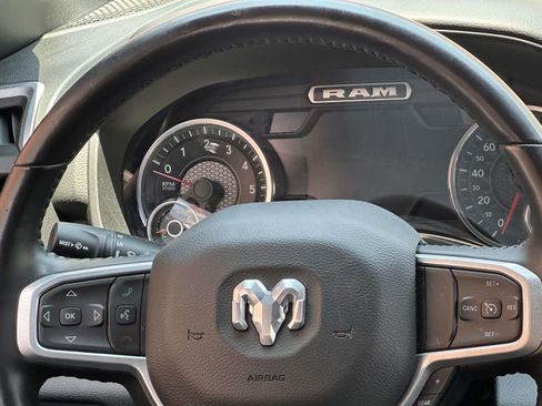 Used 2022 RAM 1500 Big Horn AWD/4WD image 18