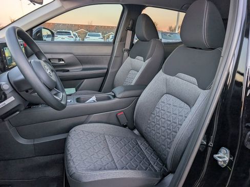 New 2026 Nissan Kicks SV FWD image 19