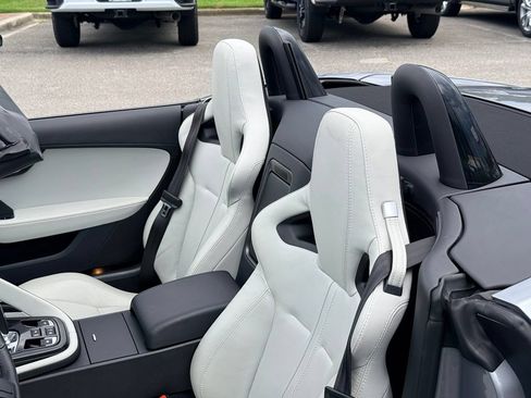 Used 2015 Jaguar F-TYPE S RWD image 17