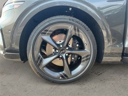 Used 2026 Genesis GV70 3.5T Sport Prestige image 18