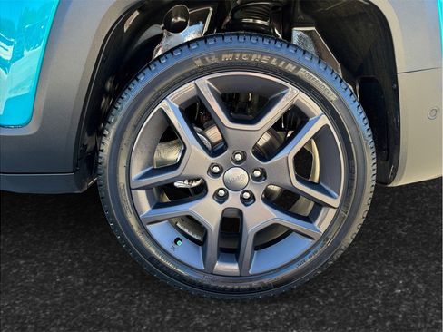 Used 2021 Jeep Renegade Latitude image 15