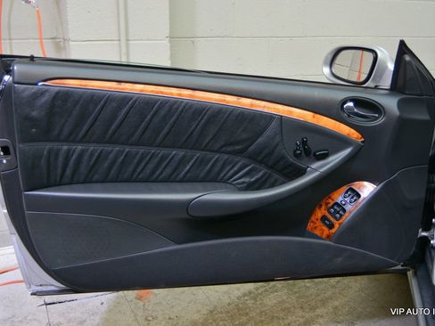 Used 2005 Mercedes-Benz CLK 320 Cabriolet image 13