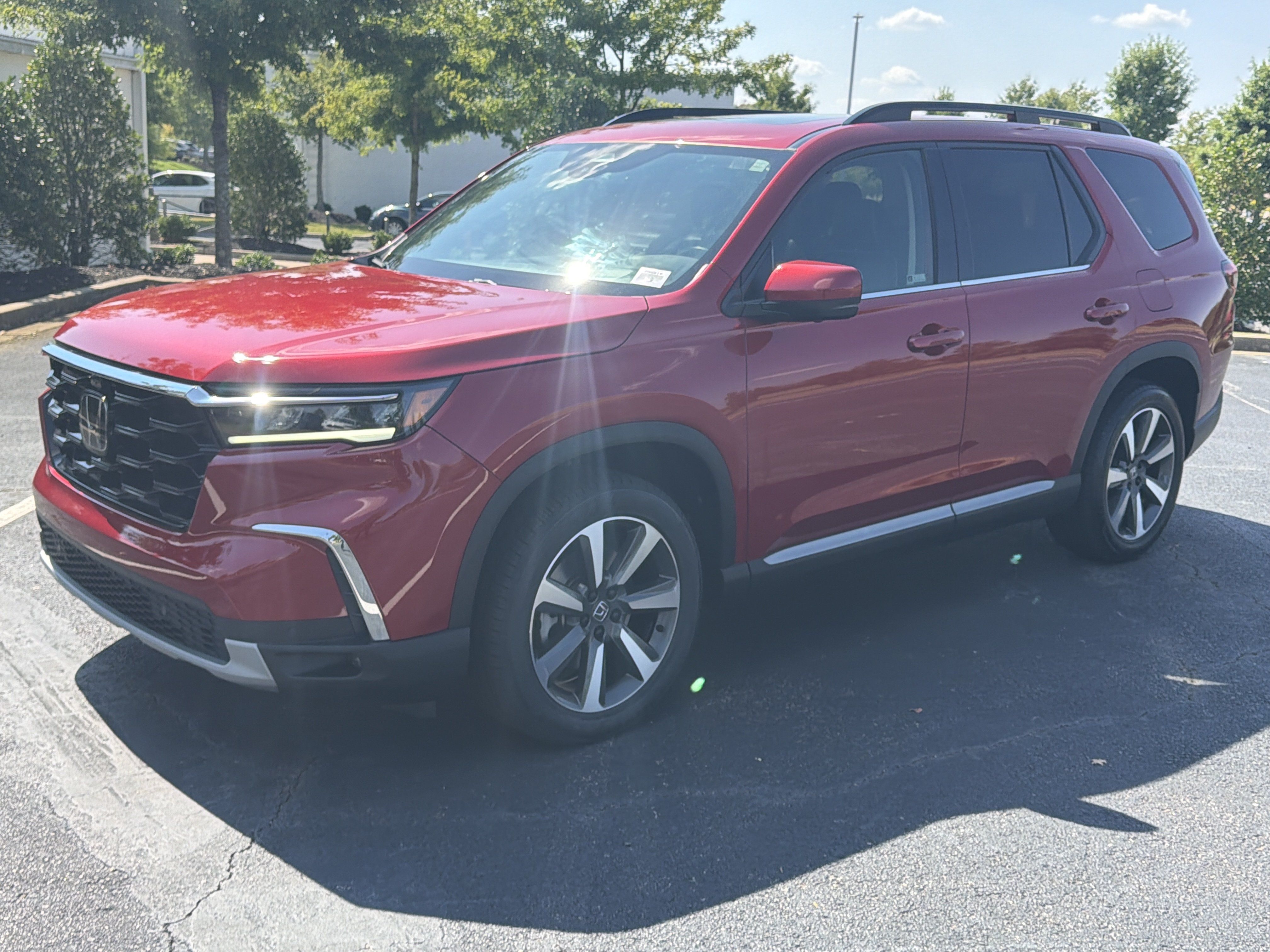 Used 2024 Honda Pilot Elite image 5