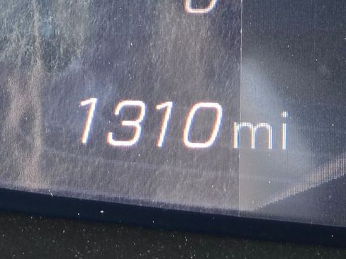 Used 2022 Chevrolet Corvette Stingray Premium Cpe w/ Z51 Performance Package image 16