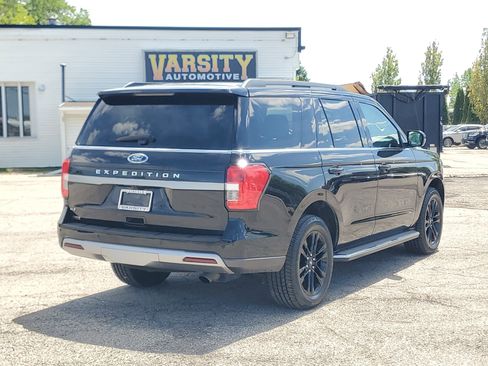 Used 2023 Ford Expedition XLT AWD/4WD image 6