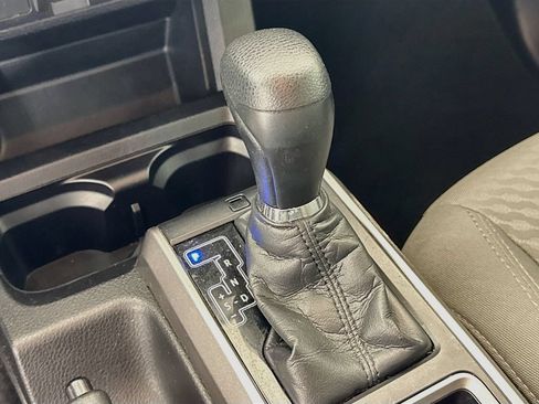 Used 2021 Toyota Tacoma SR5 w/ SR5 Appearance Package (SM) RWD image 17