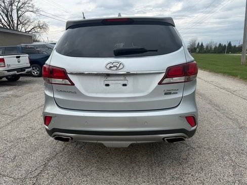 Used 2018 Hyundai Santa Fe Limited image 11