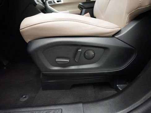 Used 2023 Ford Explorer XLT w/ Equipment Group 202A image 30