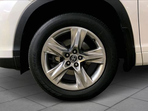 Used 2019 Toyota Highlander Limited image 20