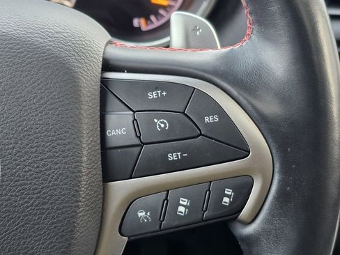 Used 2021 Jeep Grand Cherokee Trailhawk w/ Trailhawk Luxury Group image 15