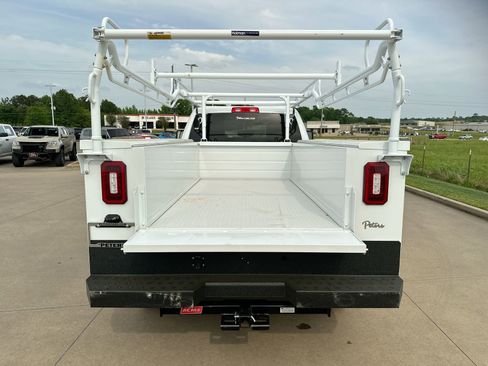 New 2024 RAM 2500 Tradesman w/ Chrome Appearance Group image 20