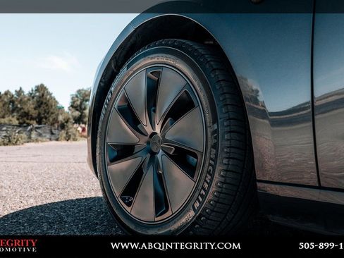 Used 2024 Tesla Model 3 Standard Range RWD image 15