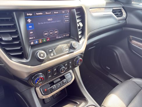 Certified 2023 GMC Acadia Denali w/ Denali Ultimate Package AWD/4WD image 21