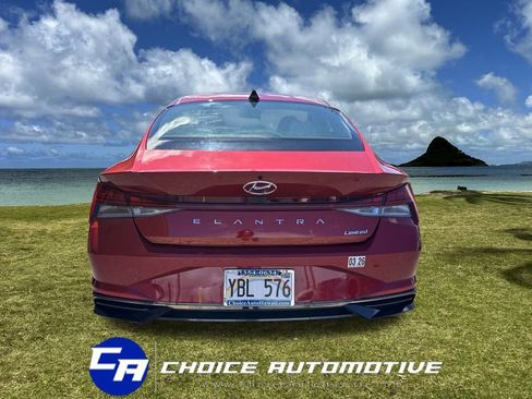 Used 2023 Hyundai Elantra Limited image 7