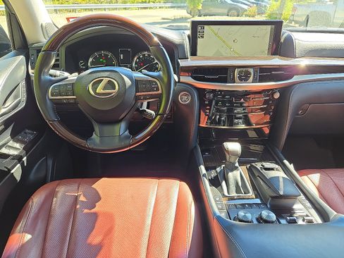 Certified 2019 Lexus LX 570 4WD image 14