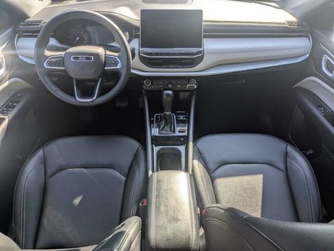 Used 2025 Jeep Compass Limited AWD/4WD image 15