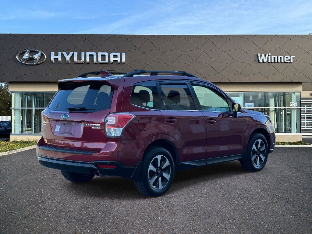 Used 2017 Subaru Forester 2.5i Limited AWD/4WD image 4