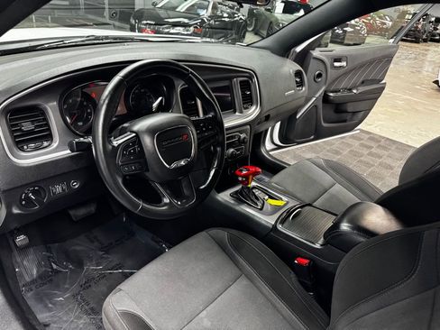 Used 2022 Dodge Charger SXT w/ Blacktop Package image 32