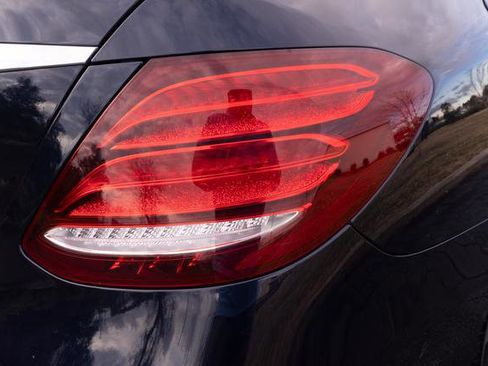 Used 2020 Mercedes-Benz E 350 Sedan image 39