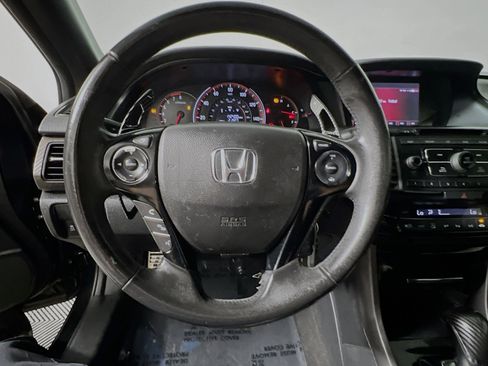 Used 2016 Honda Accord Sport image 18