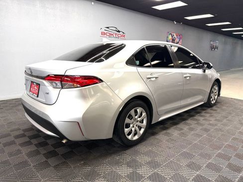 Used 2022 Toyota Corolla LE FWD image 15