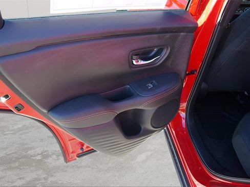 Certified 2025 Honda HR-V Sport image 10