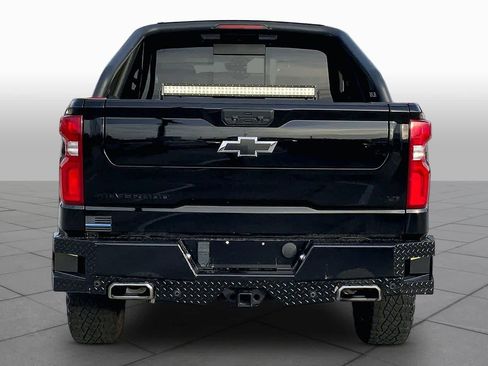 Used 2023 Chevrolet Silverado 1500 LT Trail Boss w/ LT Trail Boss Premium Package AWD/4WD image 5