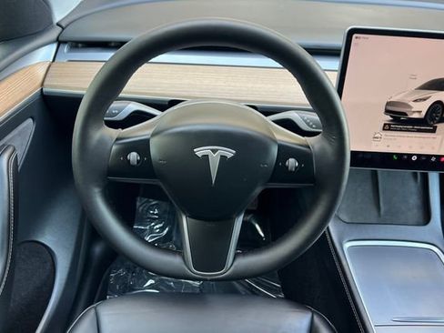 Used 2023 Tesla Model Y Long Range image 20