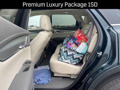 Used 2024 Cadillac XT5 Premium Luxury image 10