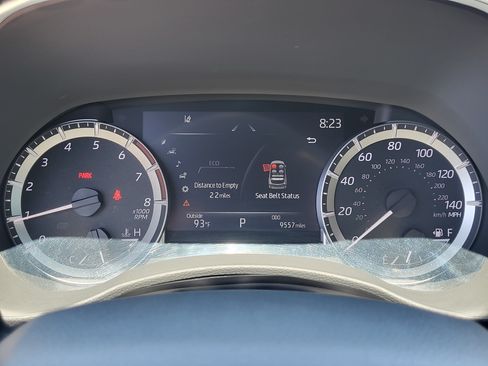 Used 2023 Toyota Highlander XSE AWD/4WD image 13