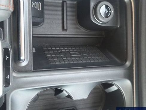 Used 2025 Ford Expedition Active AWD/4WD image 42